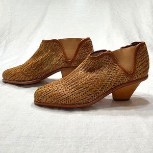 Matt Bernson Women's Raffia Marlow Booties 2" Heel - Brown - Sz. 7